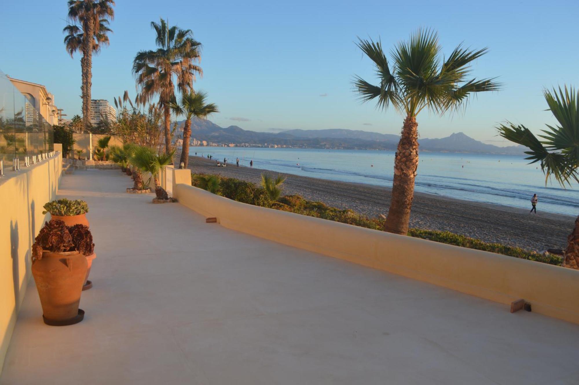 אליקאנטה Espectacular Apartamento A Pie De Playa En Chalet Roquetes מראה חיצוני תמונה